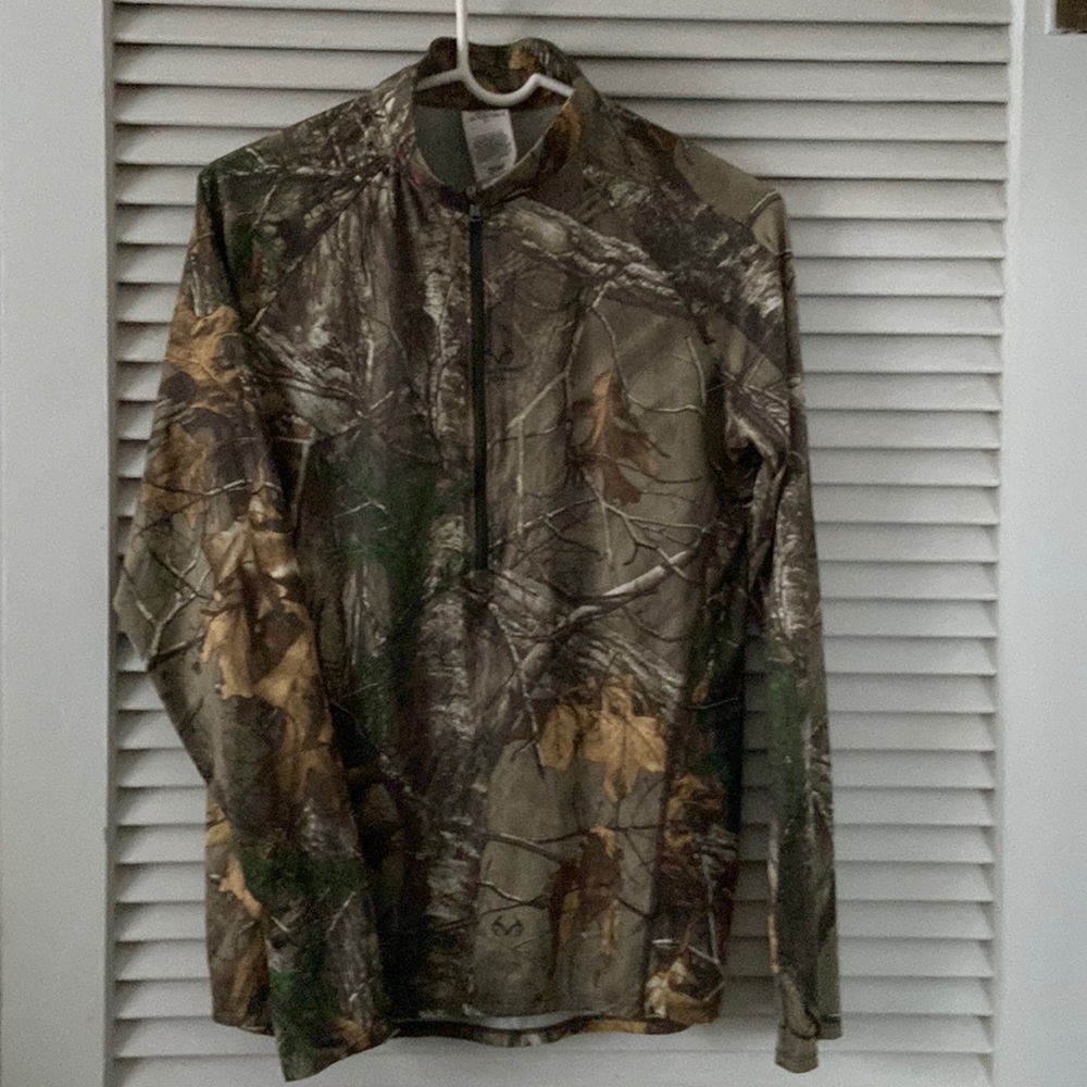 Womens Under Armour camo quarter zip